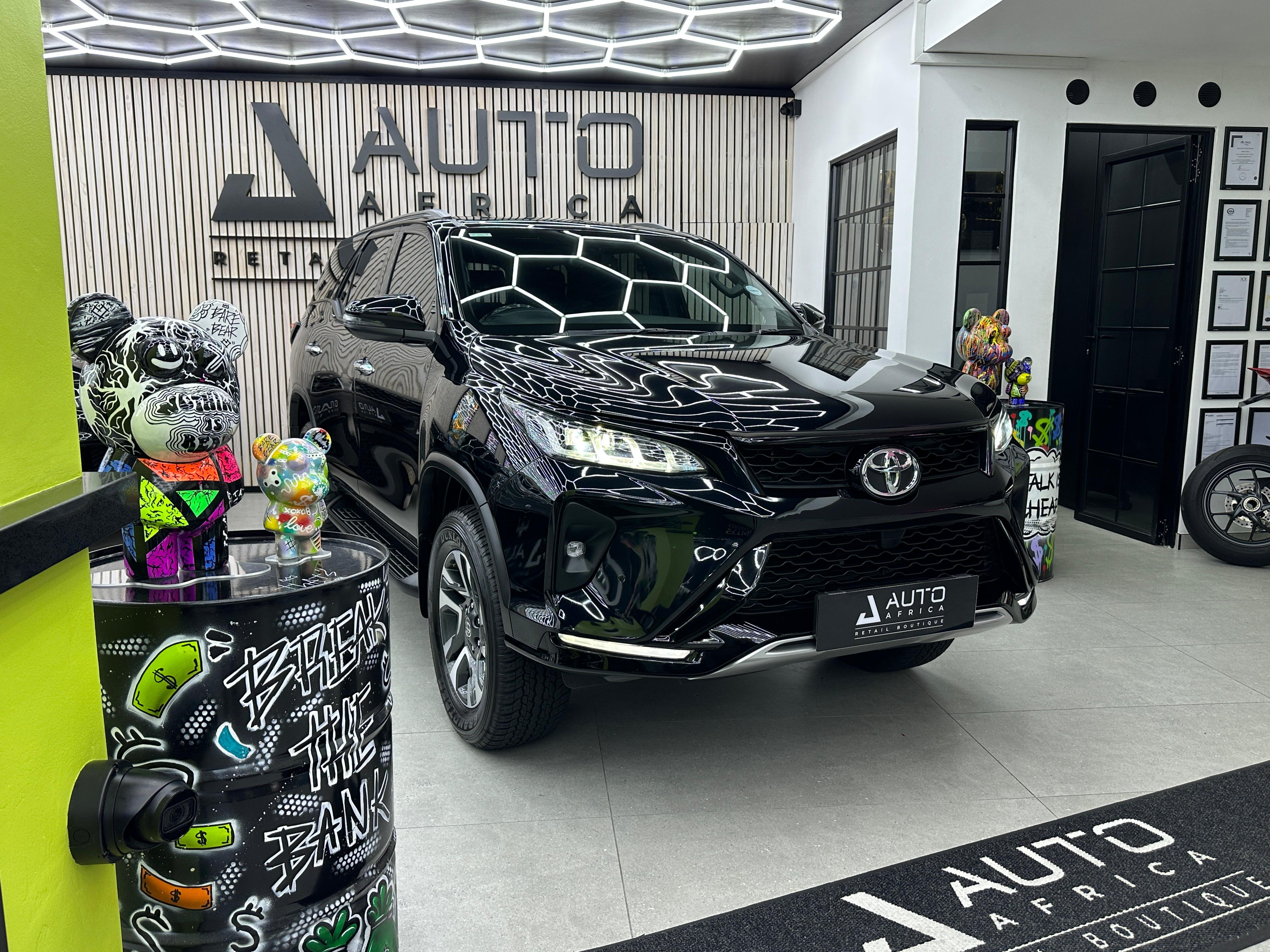 Toyota Fortuner (B6 Armoured)