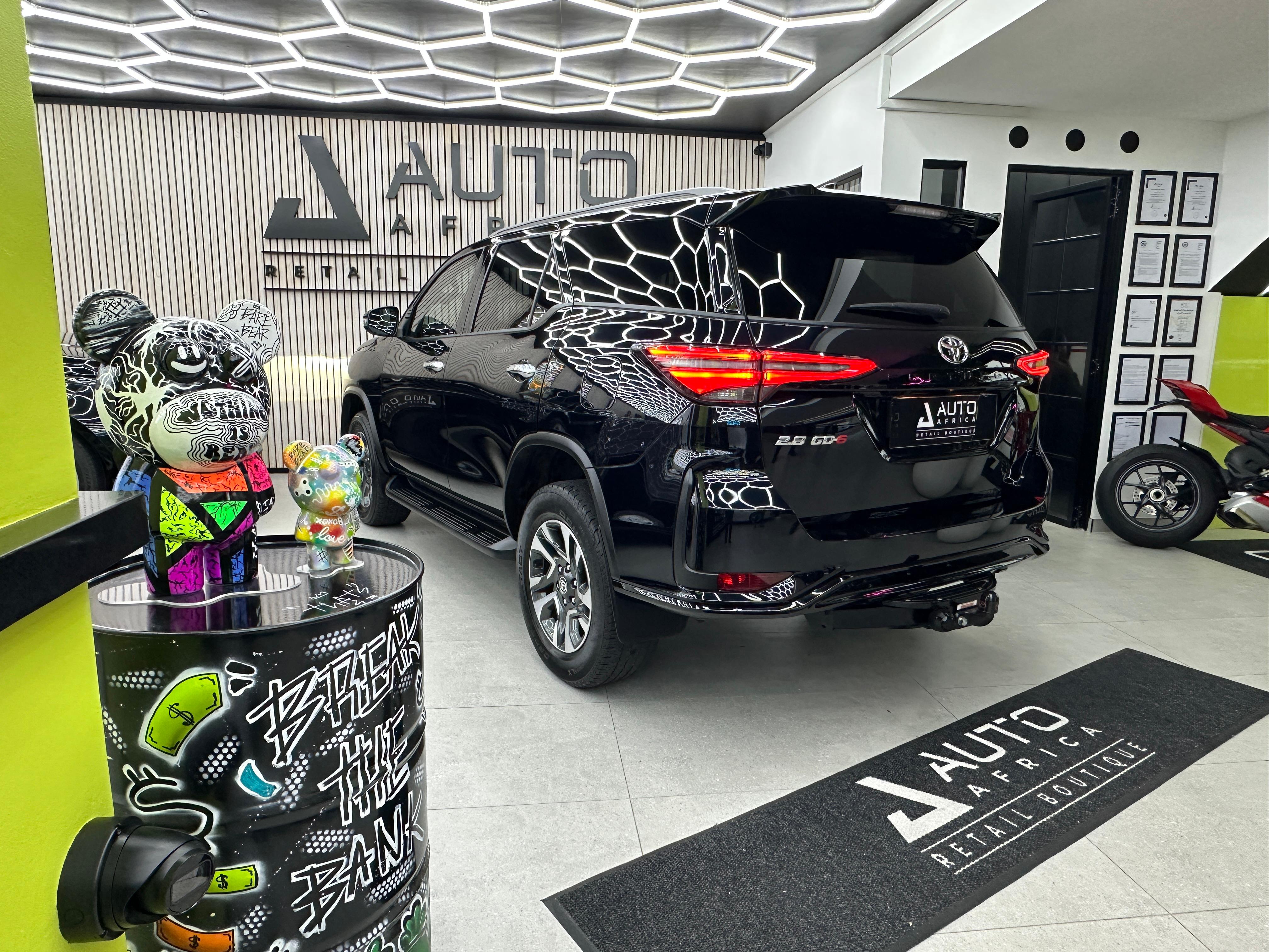 Toyota Fortuner (B6 Armoured)