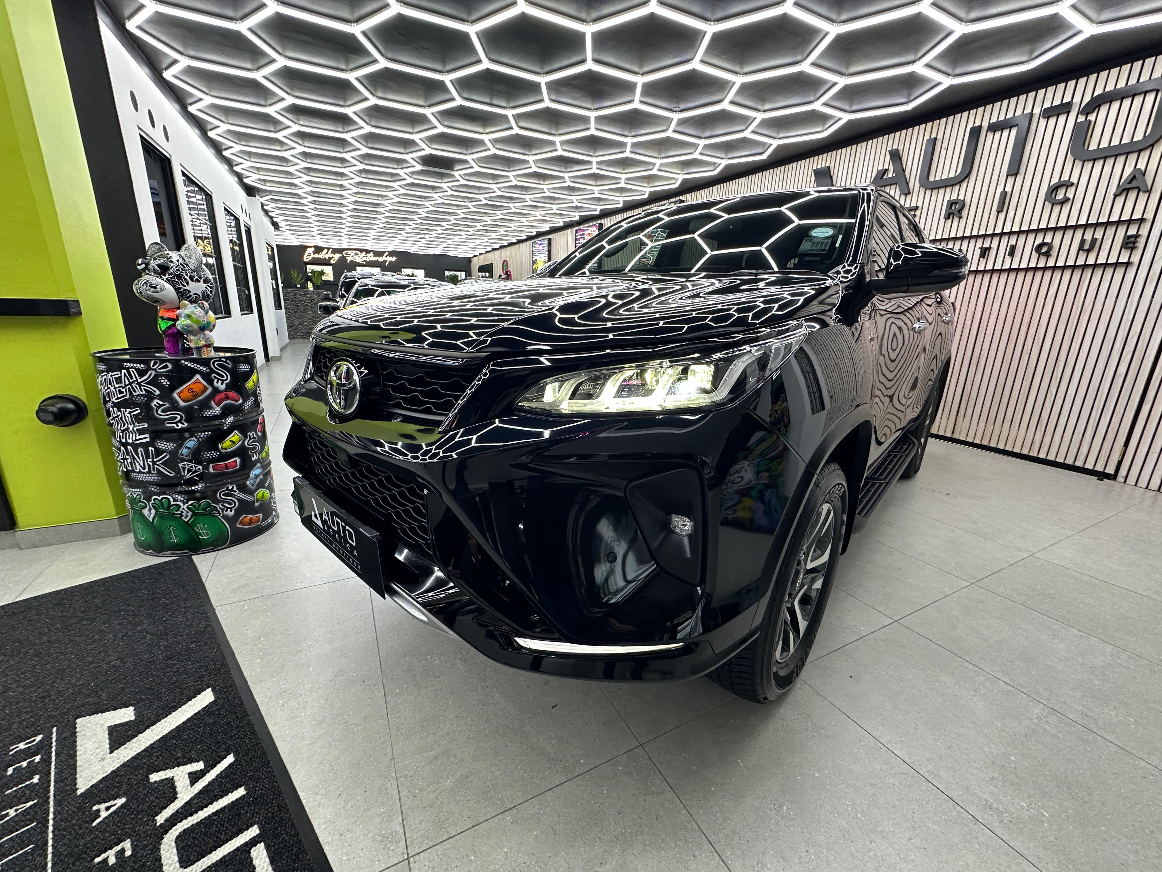 Toyota Fortuner (B6 Armoured)