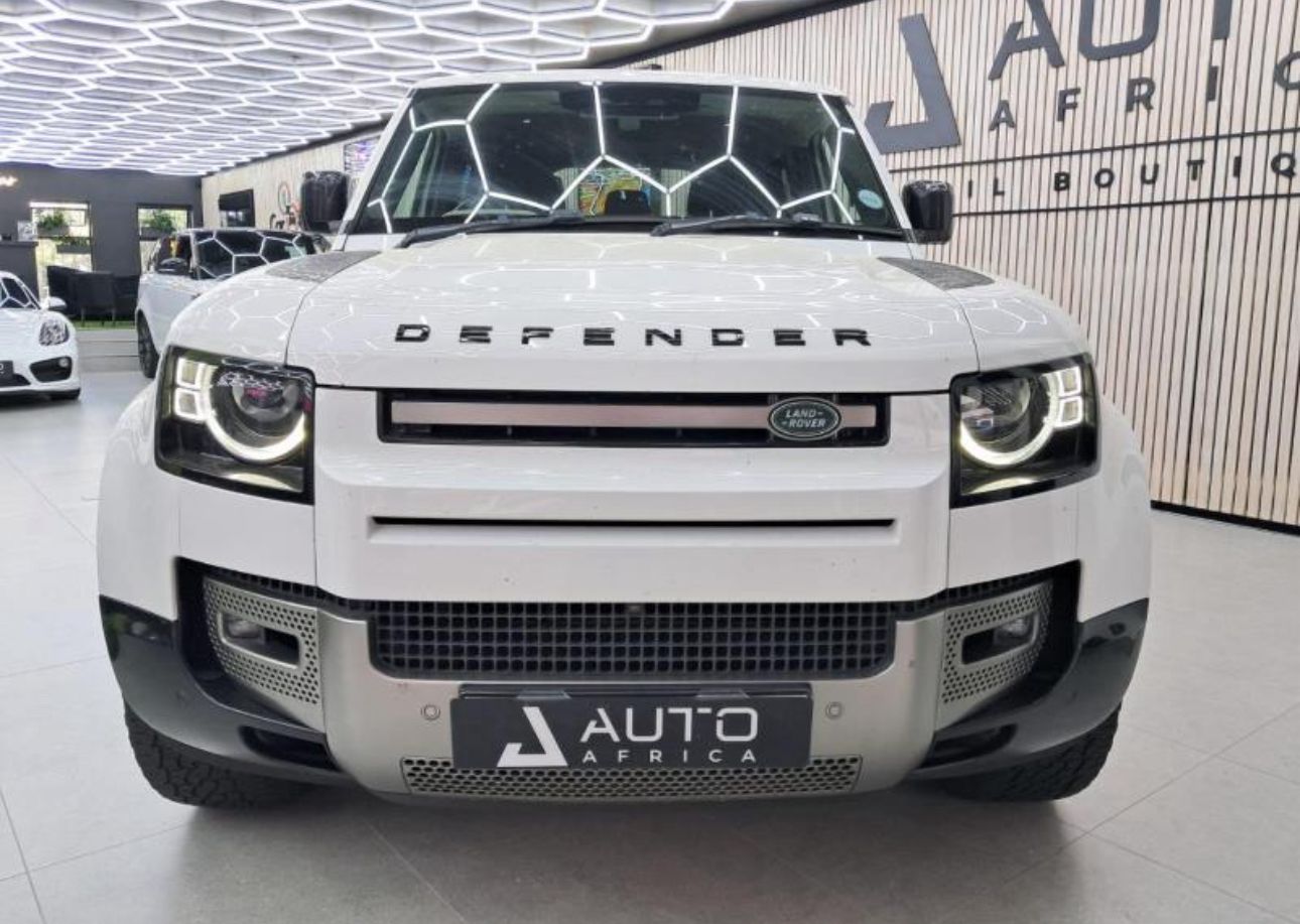 Landrover Defender (B4 Armoured)