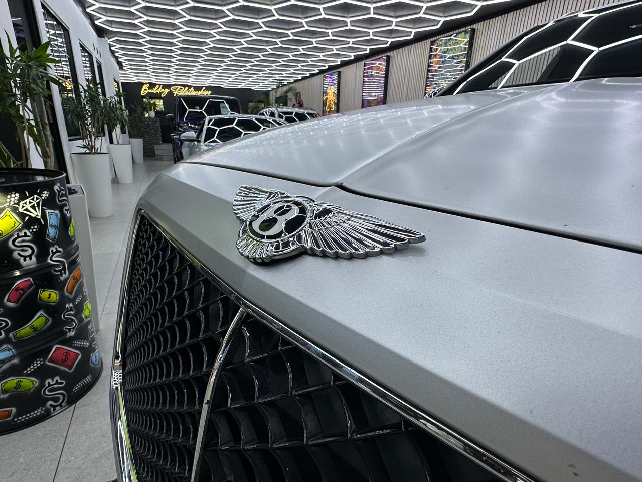 Bentley Bentayga V8